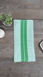 Premium White Honeycomb Kitchen Towel with Green Stripe - Imagen 4