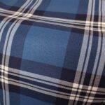 Navy and Cream Plaid Flannel Fabric – Bild 3