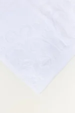 ⁦White Jacquard Dyed Towel⁩ - الصورة ⁦4⁩