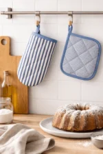 Juego de manoplas y agarradores de cocina a rayas índigo